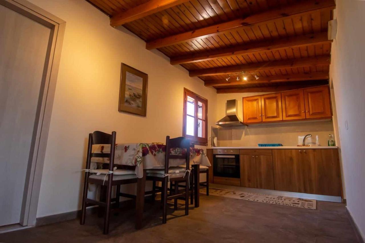 Fotios Roof Apartment Acharavi  Bagian luar foto