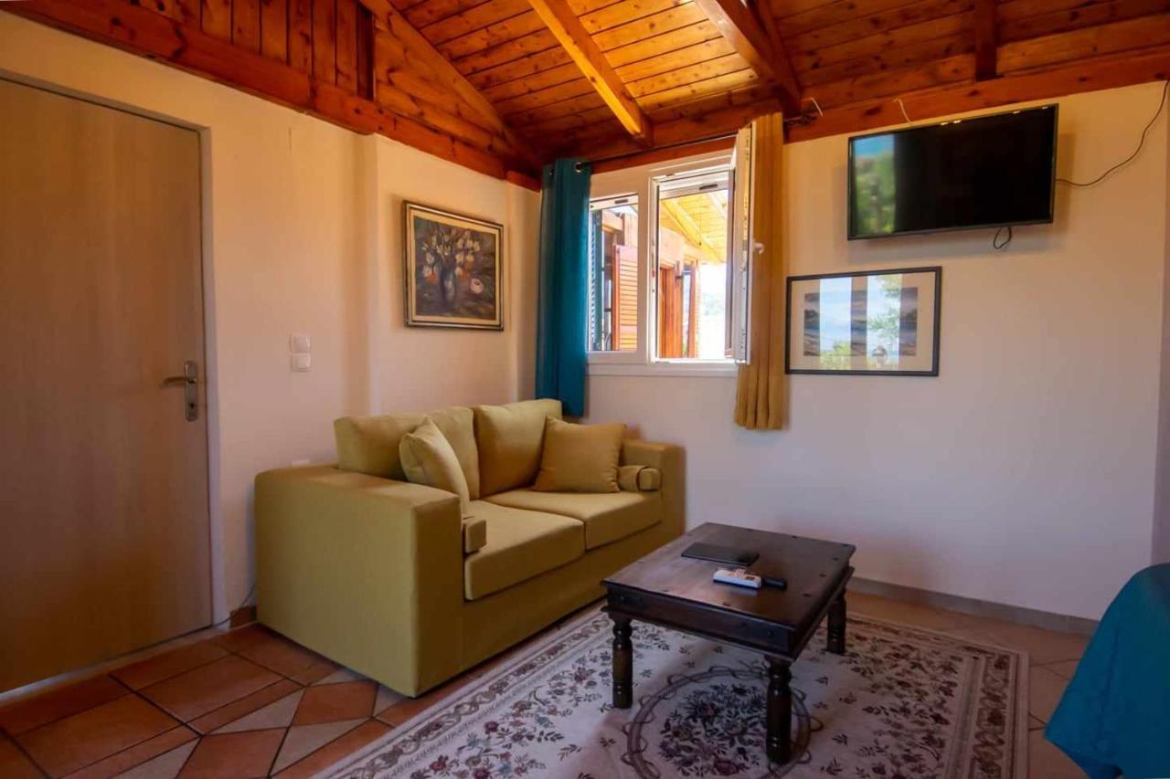 Fotios Roof Apartment Acharavi  Bagian luar foto