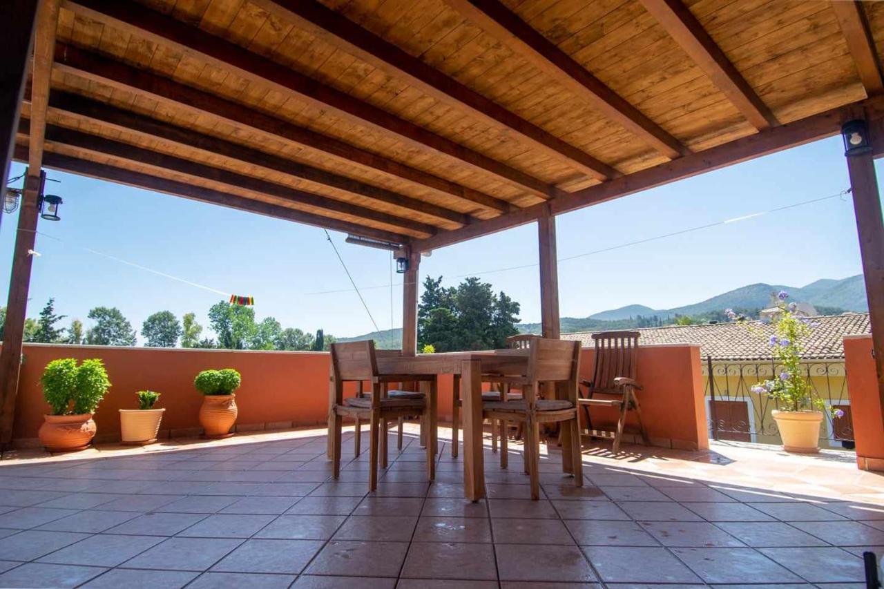 Fotios Roof Apartment Acharavi  Bagian luar foto