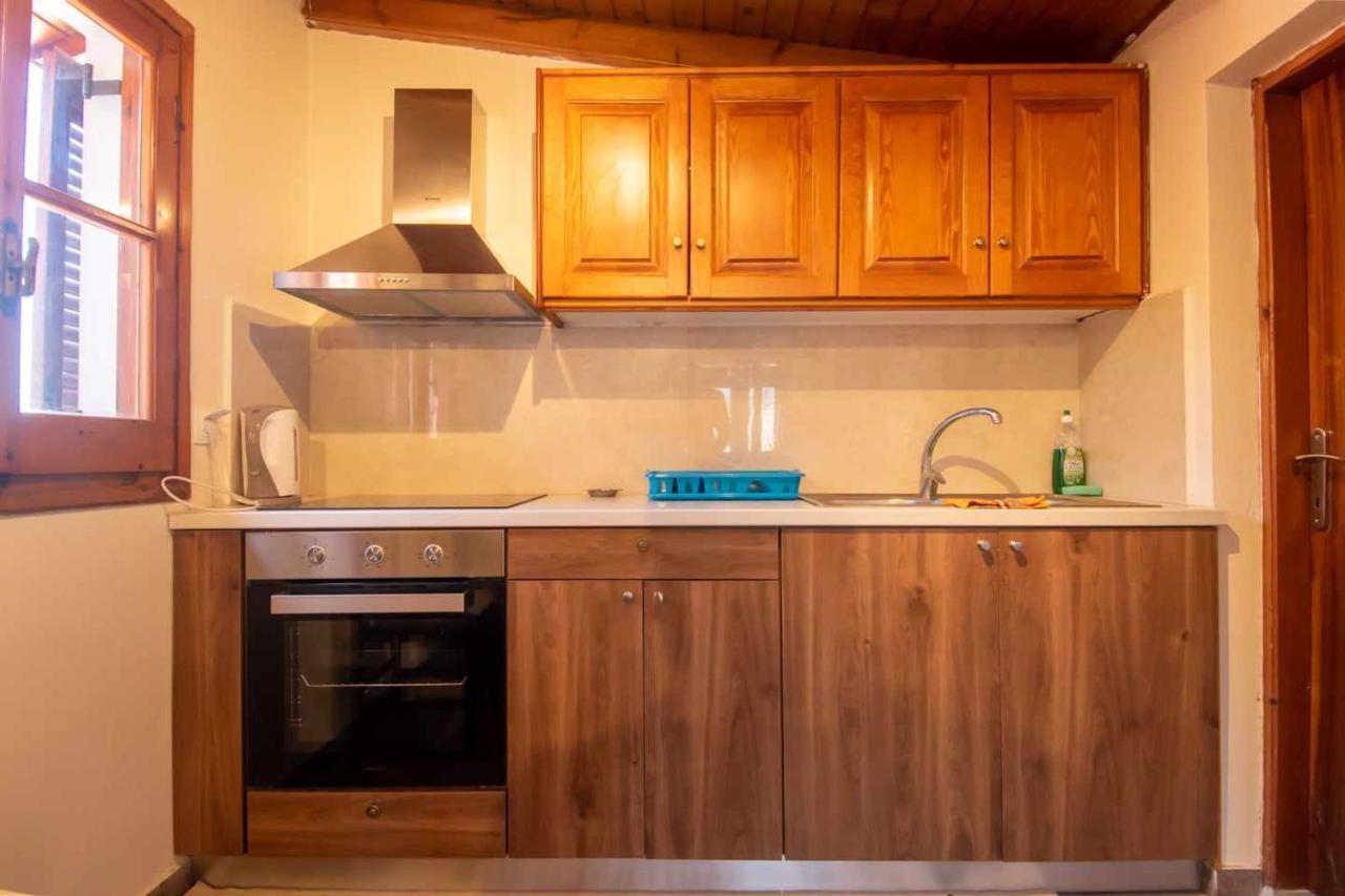 Fotios Roof Apartment Acharavi  Bagian luar foto